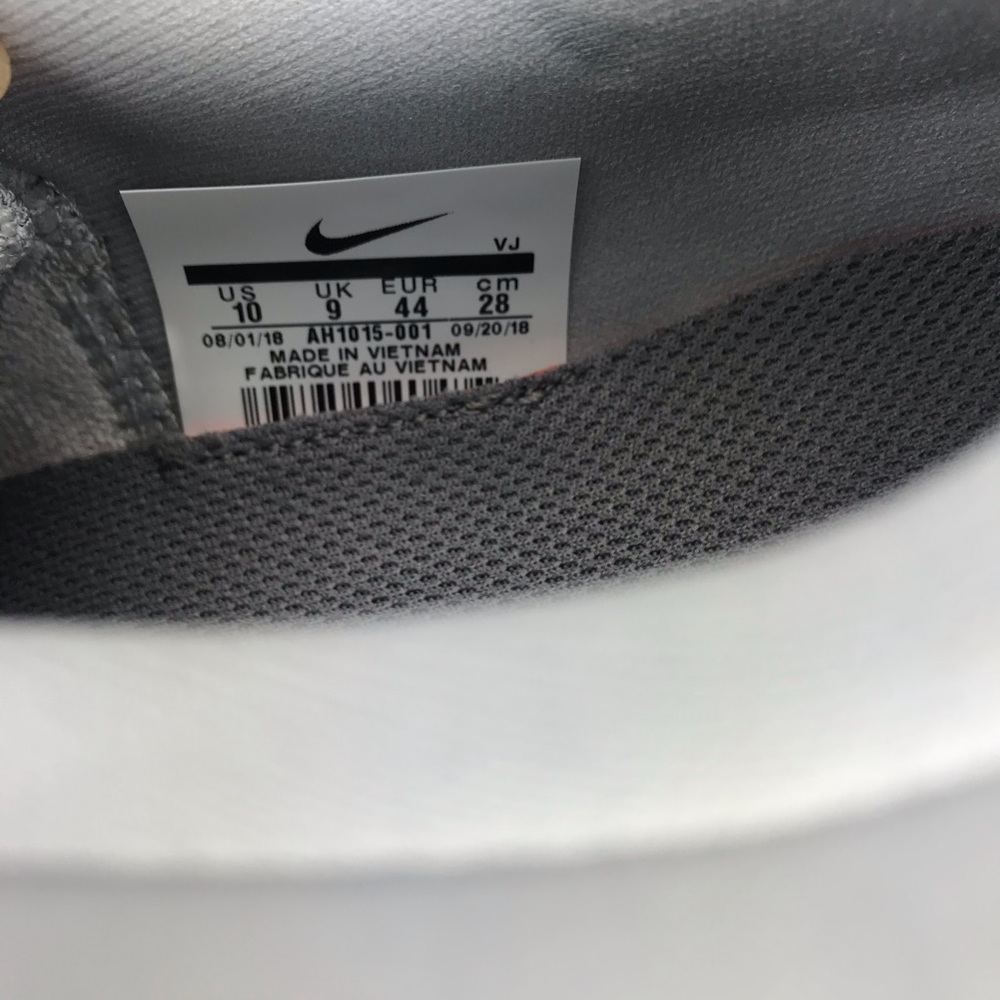 Nike Odyssey React 2 Flyknit - Picture 6 of 6